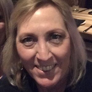 Meet your Posher, Lory